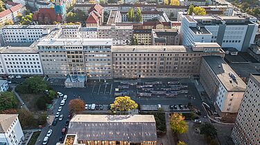 Blick auf die 'Ehemalige Stasi-Zentrale. Campus für Demokratie'