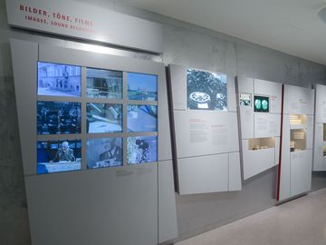 Video-wall with a variety of films from the Stasi