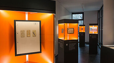Blick in die Wanderausstellung „Alles Wissen Wollen”